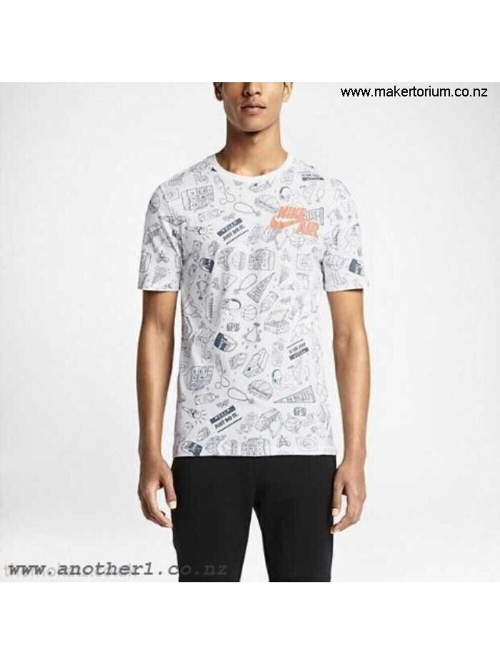 Nike Mens Honestly Print T-Shirt Size XL